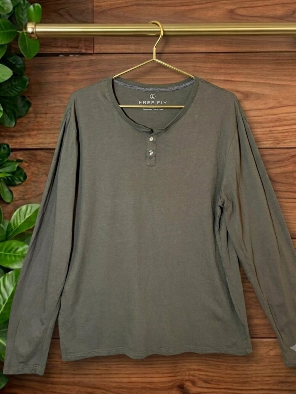 Free Fly Bamboo Flex Henley Mens Large L Olive Green Long Sleeve Fishing Shirt